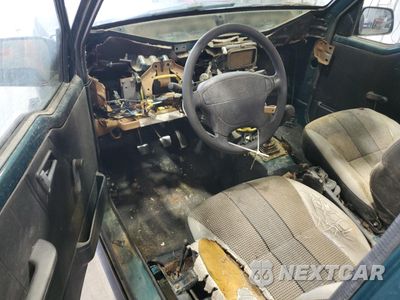 Zdjęcie 8 z 13 samochodu: 1996 GEO TRACKER VIN:2CNBJ1869T6945783 - miniatura