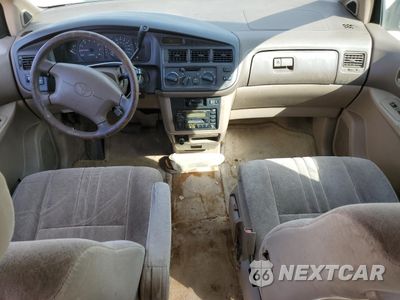 Zdjęcie 8 z 14 samochodu: 1998 TOYOTA SIENNA LE VIN:4T3ZF13C3WU077824 - miniatura