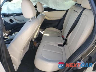 Zdjęcie 10 z 12 samochodu: 2018 BMW X1 XDRIVE28I VIN:WBXHT3C34J5K32030 - miniatura