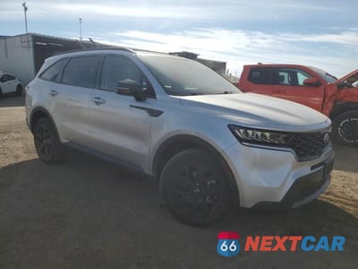 Czwarte zdjęcie samochodu z boku: 2021 KIA SORENTO S VIN:5XYRLDLC6MG003304 - miniatura