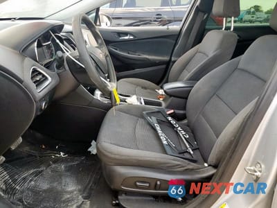 Zdjęcie 7 z 12 samochodu: 2019 CHEVROLET CRUZE LT VIN:1G1BE5SM4K7115596 - miniatura