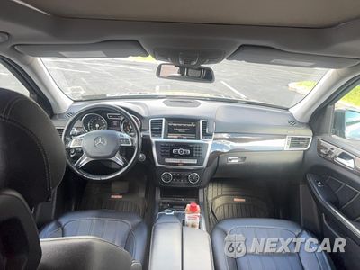 Zdjęcie 9 z 11 samochodu: 2015 MERCEDES-BENZ GL 450 4MATIC VIN:4JGDF6EE6FA498694 - miniatura