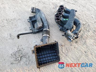 Zdjęcie 12 z 13 samochodu: 2012 NISSAN XTERRA OFF ROAD VIN:5N1AN0NU2CC505778 - miniatura