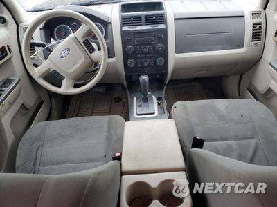 Zdjęcie 8 z 15 samochodu: 2012 FORD ESCAPE XLS VIN:1FMCU0C75CKB81532 - miniatura