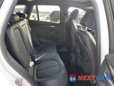 Zdjęcie 11 z 12 samochodu: 2018 BMW X1 XDRIVE28I VIN:WBXHT3C39J5K25431 - miniatura