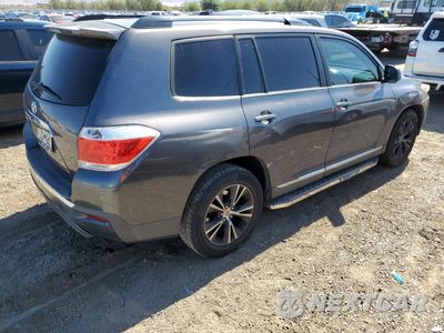 Trzecie zdjęcie samochodu z tyłu: 2013 TOYOTA HIGHLANDER BASE VIN:5TDZK3EH5DS116699 - miniatura