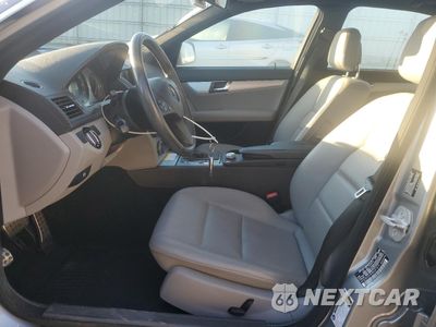 Zdjęcie 7 z 14 samochodu: 2008 MERCEDES-BENZ C 300 VIN:WDDGF54X88R027879 - miniatura