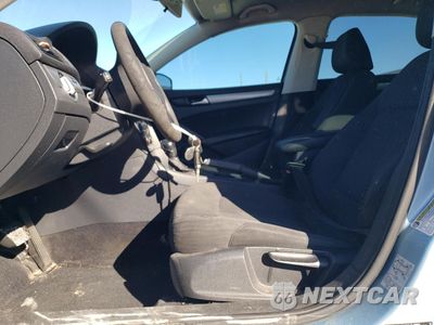 Zdjęcie 7 z 12 samochodu: 2013 VOLKSWAGEN PASSAT S VIN:1VWAH7A3XDC090127 - miniatura