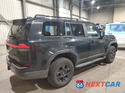 Trzecie zdjęcie samochodu z tyłu: 2025 LEXUS GX 550 PREMIUM/PREMIUM+ VIN:JTJTBCDX3S5047266 - miniatura