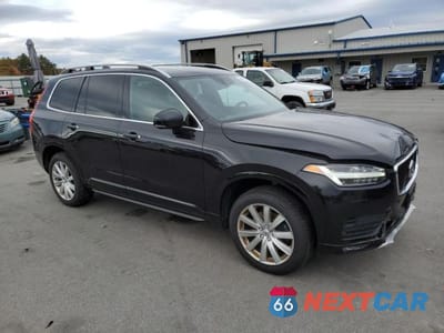 Czwarte zdjęcie samochodu z boku: 2016 VOLVO XC90 T6 VIN:YV4A22PK7G1085700 - miniatura