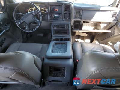 Zdjęcie 8 z 14 samochodu: 2003 GMC YUKON XL C1500 VIN:1GKEC16T43J113540 - miniatura