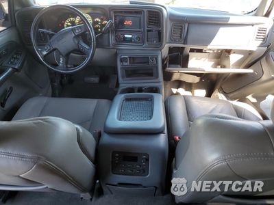 Zdjęcie 8 z 14 samochodu: 2003 GMC YUKON XL C1500 VIN:1GKEC16T43J113540 - miniatura
