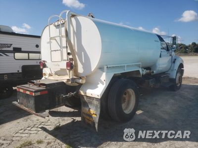Trzecie zdjęcie samochodu z tyłu: 2015 FORD F750 WATER TRUCK VIN:3FRXF7FA8FV718274 - miniatura