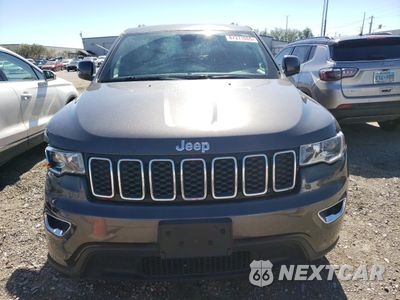 Piąte zdjęcie samochodu w środku: 2020 JEEP GRAND CHEROKEE LAREDO VIN:1C4RJEAGXLC246506 - miniatura
