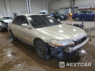 Czwarte zdjęcie samochodu z boku: 2002 HONDA ACCORD LX VIN:JHMCG66572C003833 - miniatura