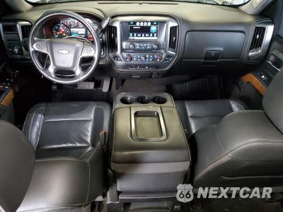 Zdjęcie 8 z 12 samochodu: 2018 CHEVROLET SILVERADO C1500 LTZ VIN:3GCPCSEC1JG395923 - miniatura