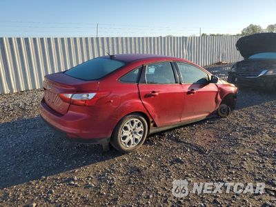 Trzecie zdjęcie samochodu z tyłu: 2012 FORD FOCUS SE VIN:1FAHP3F25CL255812 - miniatura