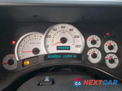 Zdjęcie 9 z 13 samochodu: 2003 HUMMER H2 VIN:5GRGN23U03H137888 - miniatura