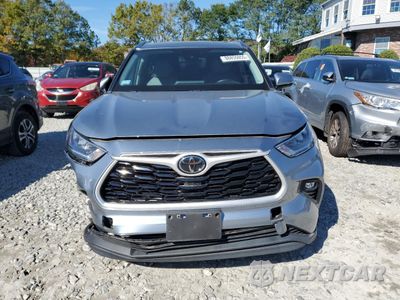Piąte zdjęcie samochodu w środku: 2020 TOYOTA HIGHLANDER XLE VIN:5TDGZRBH7LS020744 - miniatura