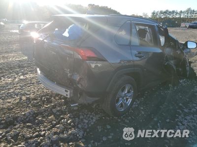 Trzecie zdjęcie samochodu z tyłu: 2025 TOYOTA RAV4 XLE VIN:2T3P1RFV1SW513095 - miniatura