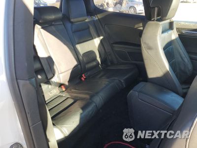 Zdjęcie 10 z 13 samochodu: 2010 VOLKSWAGEN GTI VIN:WVWED7AJ6AW340861 - miniatura