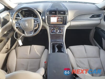Zdjęcie 8 z 15 samochodu: 2017 LINCOLN CONTINENTAL SELECT VIN:1LN6L9SP0H5630983 - miniatura