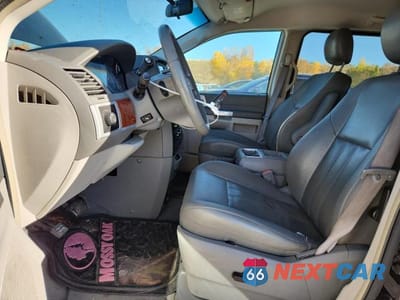 Zdjęcie 7 z 13 samochodu: 2008 CHRYSLER TOWN AND COUNTRY TOURING VIN:2A8HR54P88R621333 - miniatura