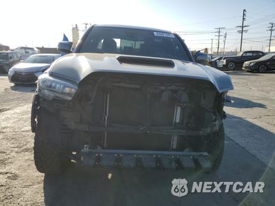 Piąte zdjęcie samochodu w środku: 2023 TOYOTA TACOMA DOUBLE CAB VIN:3TMDZ5BN3PM143626 - miniatura
