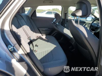 Zdjęcie 10 z 16 samochodu: 2025 KIA K4 EX VIN:3KPFU4DE6SE018525 - miniatura