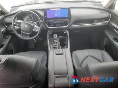 Zdjęcie 8 z 13 samochodu: 2024 TOYOTA GRAND HIGHLANDER XLE VIN:5TDAAAB50RS046731 - miniatura