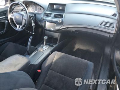 Zdjęcie 8 z 14 samochodu: 2010 HONDA ACCORD LX VIN:1HGCS1B36AA021646 - miniatura