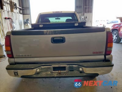 Zdjęcie 6 z 15 samochodu: 2001 GMC NEW SIERRA C1500 VIN:1GTEC14V31Z315025 - miniatura