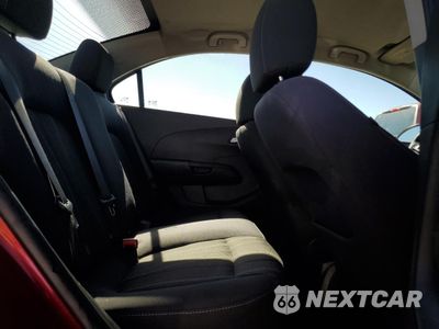 Zdjęcie 10 z 12 samochodu: 2015 CHEVROLET SONIC LT VIN:1G1JC5SB2F4175142 - miniatura