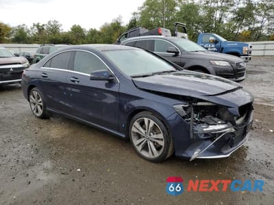 Czwarte zdjęcie samochodu z boku: 2019 MERCEDES-BENZ CLA 250 4MATIC VIN:WDDSJ4GBXKN741272 - miniatura