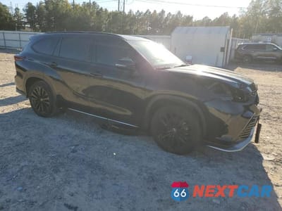 Czwarte zdjęcie samochodu z boku: 2024 TOYOTA HIGHLANDER XSE VIN:5TDKDRAHXRS530993 - miniatura