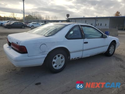 Trzecie zdjęcie samochodu z tyłu: 1992 FORD THUNDERBIRD LX VIN:1FAPP6246PH137748 - miniatura