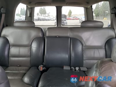Zdjęcie 10 z 15 samochodu: 2000 CHEVROLET TAHOE C1500 VIN:1GNEC13RXYR113305 - miniatura