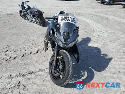 Drugie zdjęcie samochodu z przodu: 2022 KAWASAKI EX650 N VIN:ML5EXEN10NDA72443 - miniatura