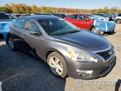 Czwarte zdjęcie samochodu z boku: 2015 NISSAN ALTIMA 2.5 VIN:1N4AL3AP8FC409403 - miniatura