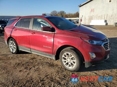 Czwarte zdjęcie samochodu z boku: 2021 CHEVROLET EQUINOX LT VIN:2GNAXKEV7M6165841 - miniatura