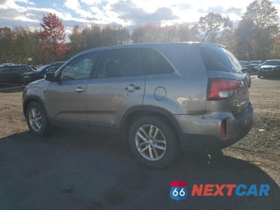 Drugie zdjęcie samochodu z przodu: 2015 KIA SORENTO LX VIN:5XYKTCA67FG560332 - miniatura
