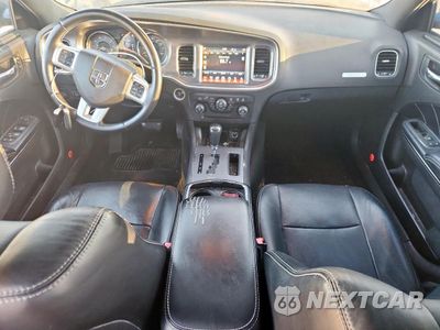 Zdjęcie 8 z 12 samochodu: 2012 DODGE CHARGER R/T VIN:2C3CDXCT6CH305913 - miniatura