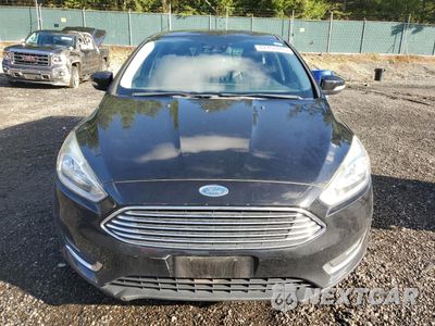 Piąte zdjęcie samochodu w środku: 2015 FORD FOCUS TITANIUM VIN:1FADP3N26FL275765 - miniatura