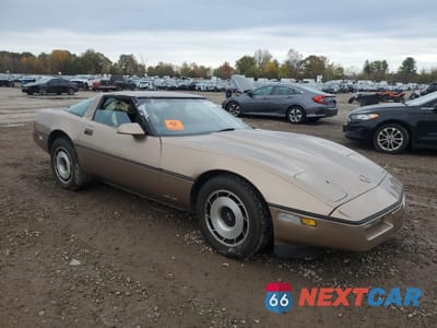 Czwarte zdjęcie samochodu z boku: 1985 CHEVROLET CORVETTE VIN:1G1YY0783F5134495 - miniatura