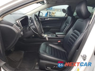Zdjęcie 7 z 12 samochodu: 2019 FORD FUSION VIN:3FA6P0CDXKR237625 - miniatura