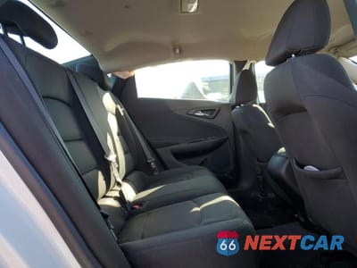 Zdjęcie 10 z 12 samochodu: 2019 CHEVROLET MALIBU LS VIN:1G1ZB5ST2KF191547 - miniatura