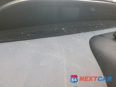 Zdjęcie 9 z 12 samochodu: 2018 TOYOTA PRIUS PRIME VIN:JTDKARFP6J3071539 - miniatura