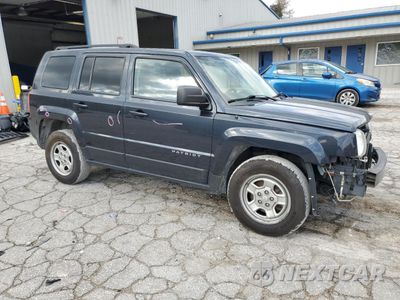 Czwarte zdjęcie samochodu z boku: 2016 JEEP PATRIOT SPORT VIN:1C4NJRBB4GD549645 - miniatura