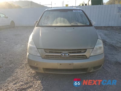 Piąte zdjęcie samochodu w środku: 2009 KIA SEDONA EX VIN:KNDMB233196318040 - miniatura
