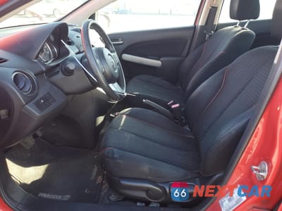 Zdjęcie 7 z 12 samochodu: 2013 MAZDA MAZDA2 VIN:JM1DE1LY7D0158559 - miniatura